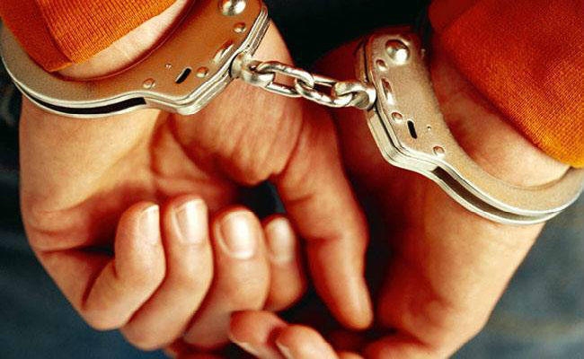 बोकारो विधायक के वीडियो वायरल होने के मामले में पूर्व निजी सचिव को पुलिस ने किया गिरफ्तार