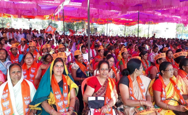 झारखंड विस चुनाव : आखिरी दिन सि���डेगा व कोलेबिरा से 14 प्रत्याशियों ने पर्चा दाखिल किया