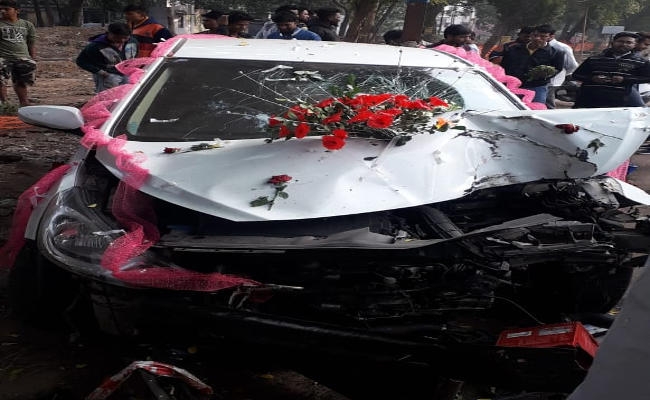 जमशेदपुर में शादी से लौट रही कार ने तीन को रौंदा, दो की मौत