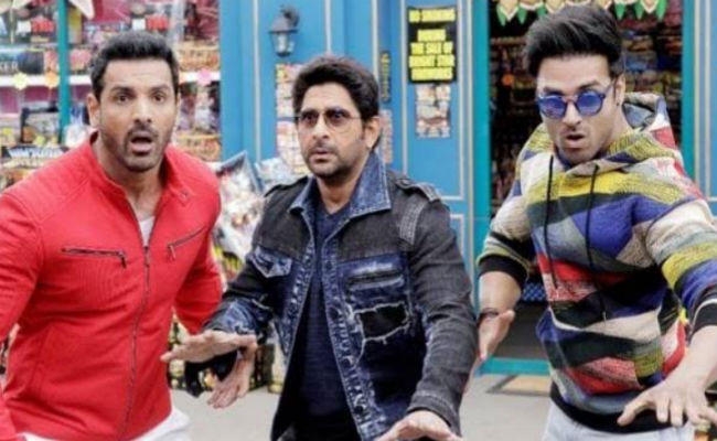 Film Review : फिल्म देखने से पहले जानें कैसी है ”पागलपंती”