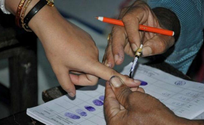 झारखंड विस चुनाव 2019 : बरकट्ठा सीट से एक प्रत्याशी का नामांकन रद्द, तीन विचाराधीन