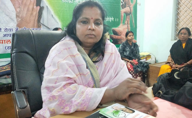 तमाड़ की जनता राजा पीटर से बहुत प्यार करती है, उन्हें क्षेत्र में देखना चाहती है : आरती कुमारी