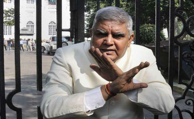 विस में राज्यपाल के लिए प्रवेश द्वार बंद मिला, बिफरे धनखड़