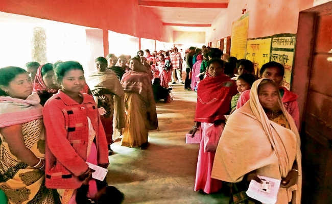 मझगांव : पुरुषों के मुकाबले महिलाओं में उत्साह