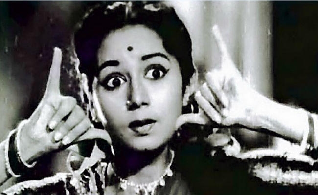 नंदा ने बाल कलाकार के रूप में शुरू किया था फिल्मी सफर