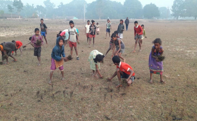 उग्रवाद-ग्रस्त सिमडेगा के इस गांव में तैयार हो रही खिलाड़ियों की नयी पौध