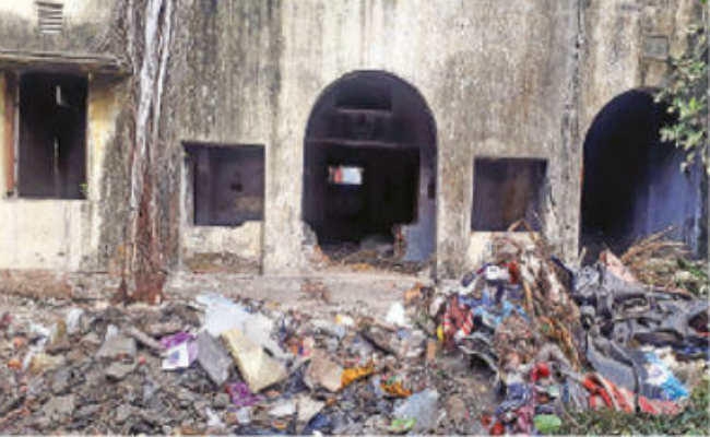 सफाई का मोहताज वार्ड 86, जहां-तहां है कचरे का अंबार