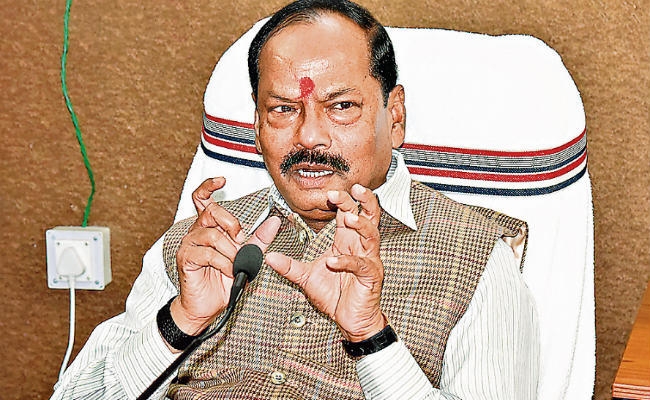 अगस्ता वेस्टलैंड मामले में सीएम रघुवर दास का कांग्रेस पर हमला, कहा-सोनिया बतायें कितना कमीशन लिया, देश से मांगें माफी