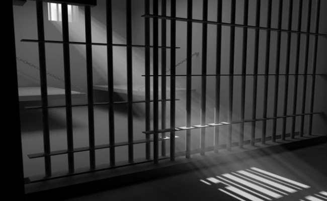 बर्दवान : दो साल का बच्चा गया जेल, दादी कर रही है देखभाल