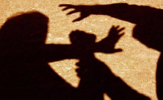 बिहार में संदिग्ध ऑनर किलिंग के तहत 16 वर्ष की एक लड़की की हत्या