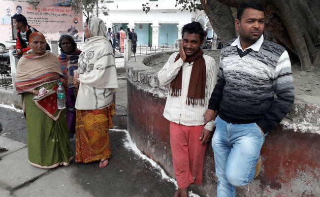 बिहार: तिरंगा फहराने के दौरान खंबे से सटा हाई वोल्टेज तार, युवक की मौत