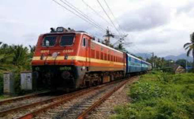रेलवे का सफर होगा सुहाना : 130 किमी प्रतिघंटे की स्पीड से दौड़ेंगी 24 जोड़ी से अधिक ट्रेनें, समय पर होगा ट्रेनों का परिचालन