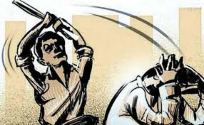 फतेहपुर में बाप की बेटे-बहू ने लाठी डंडे से की हत्या