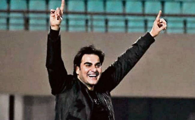…और जब अरबाज खान शून्य पर आउट होकर पवेलियन की ओर हुए रवाना