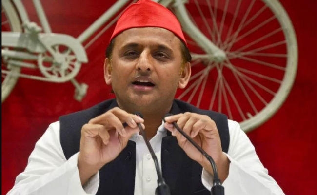 ”महामिलावट” पर अखिलेश का जवाब : इसमें कौन कहां मिट जाएगा, पता नहीं