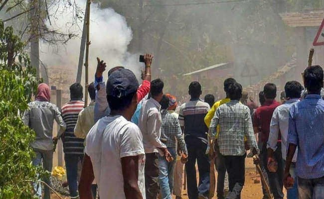 दिनहाटा : फिर भिड़े तृणमूल के मदर व युवा गुट, घरों में की तोड़फोड़