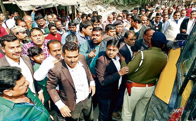 समस्तीपुर : युवक के मोबाइल को किया हैक, हिजबुल मुजाहिदीन ज्वॉइन नहीं करने पर उठा लेने की धमकी