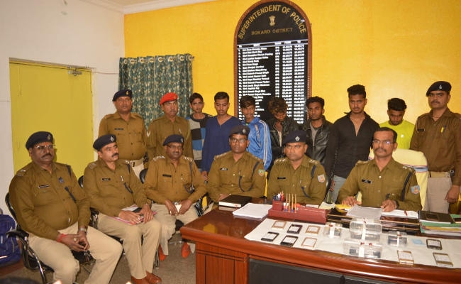 झारखंड में ऑनलाइन बिकता है चोरी का मोबाइल, Bokaro में पकड़ाये चोर गिरोह ने किया खुलासा