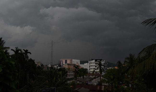 96 घंटे तक छाये रहेंगे बादल, बारिश भी संभव