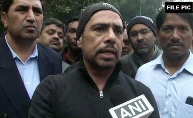 राहुल गांधी के बहनोई वाड्रा ने कहा – राजनीति में आने की कोई हड़बड़ी नहीं