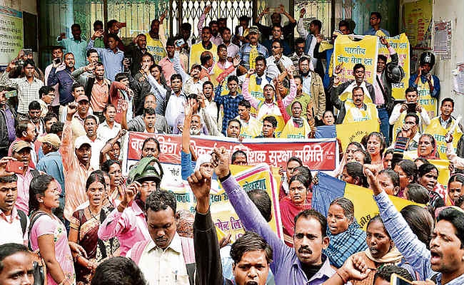 रांची : सेबी पैसा लौटाने में असमर्थ है, तो कार्यालय को बंद करे