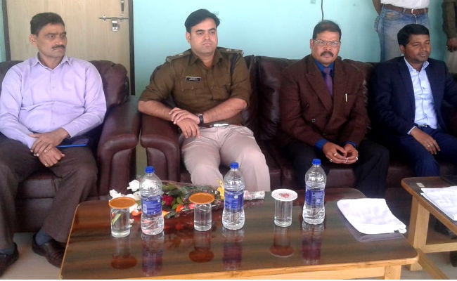गुमला को अपराधमुक्त बनाना है, आप सभी का साथ चाहिए : SP अंजनी कुमार झा