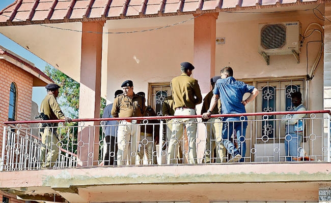 रांची : बुधवार शाम साढ़े छह बजे साधना के दफ्तर में चली थी गोली, हत्या के बाद डीवीआर गायब करने पर भी पुलिस को संदेह