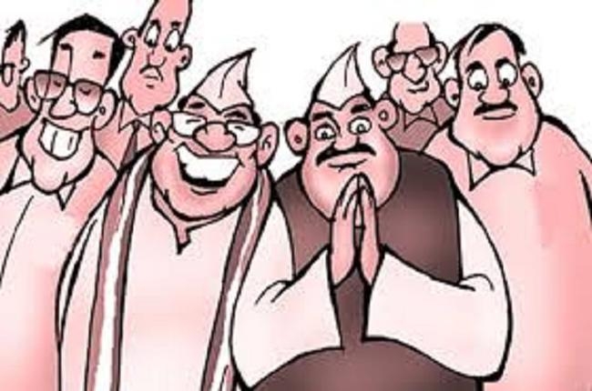 पारदर्शिता से डर रहीं राजनीतिक पार्टियां