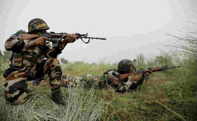 LOC पर पाकिस्तान क�� ओर से भारी गोलीबारी, BSF अधिकारी शहीद, बच्ची की मौत