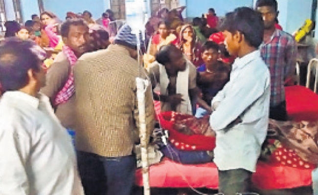 कटिहार में ठनके से तीन किसानों की गयी जान, 10 झुलसे, इधर, सीवान में आंधी से दीवार गिरी, बच्चे की मौत