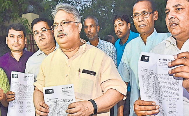 पटना : मुख्य निर्वाचन पदाधिकारी से भाजपा ने की मांग, नवजोत सिंह सिद्धू के चुनाव प्रचार करने पर लगे रोक