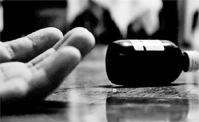 बक्सर : शिक्षक ने बेटे को जहर पिलाकर खुद भी पिया, दोनों की गयी जान