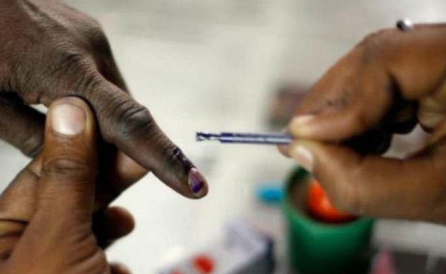 लोकसभा चुनाव 2019 : ‘जनसेवा” के सहारे चुनावी राह आसान बनाना चाहते हैं डकैतों के परिजन