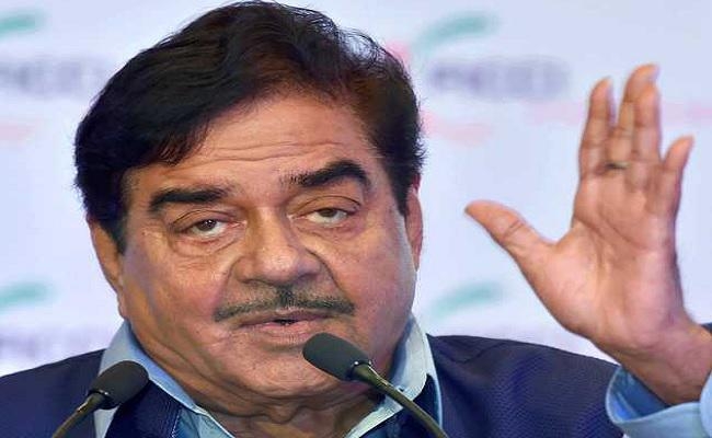 पटना : शत्रुघ्न सिन्हा ने सब्जीबाग में किया चुनाव प्रचार, कहा, भाजपा झूठों की पार्टी है