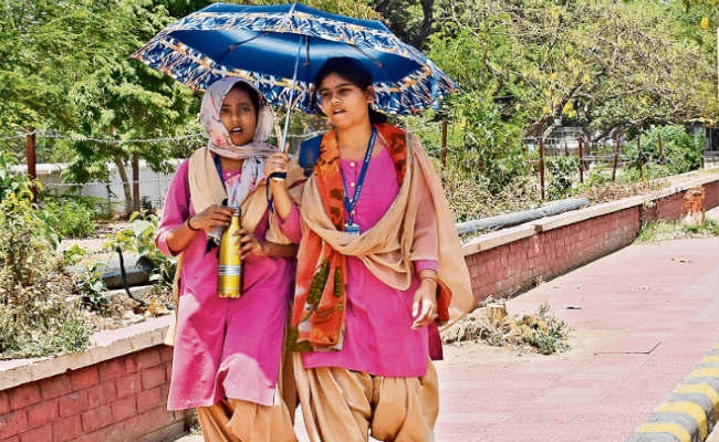पारा 43.4 डिग्री के पार, अभी और सतायेगी लू, पिछले साल 9 मई को 40 डिग्री था पटना का तापमान
