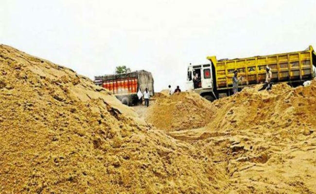 बिहार में बालू की कीमत में फिर से बढ़ोतरी, 3200 प्रति सीएफटी सरकारी दर, बिक रहा 4500 रुपये में