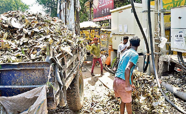 रांची : नयी व्यवस्था के पहले दिन निकले 300 वाहन, उठाया 400 टन कचरा