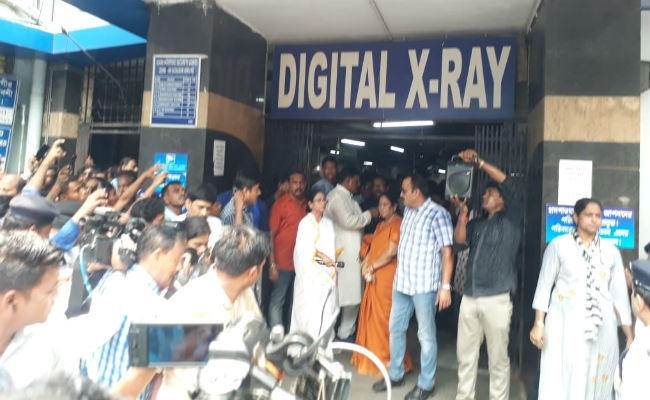 जूनियर डॉक्टरों से नाराज हुईं सीएम ममता, धमकी देते हुए कहा- काम पर नहीं लौटे, तो होगी कार्रवाई