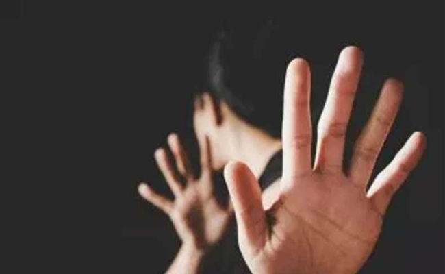 रांची : शिक्षिका ने विधायक व प्राचार्य सहित पांच पर लगाये प्रताड़ना व शोषण के आरोप
