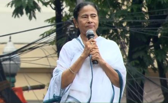 West Bengal : ममता बनर्जी ने राजस्थान में 14 व्यक्तियों की मौत पर दुख जताया