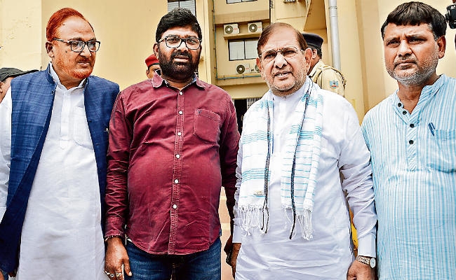 लालू प्रसाद से मुलाकात के बाद बोले शरद यादव- नीतीश को किया था सावधान अब सामने हैं हालात