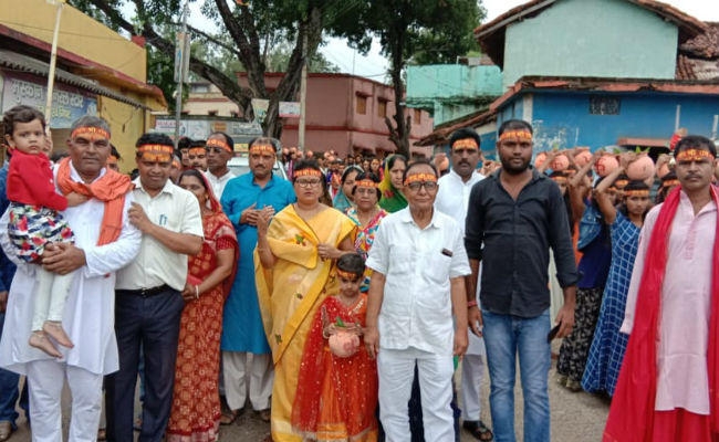 कसमार : कलश यात्रा के साथ श्रीराम मंदिर का प्राण प्रतिष्ठा समारोह शुरू