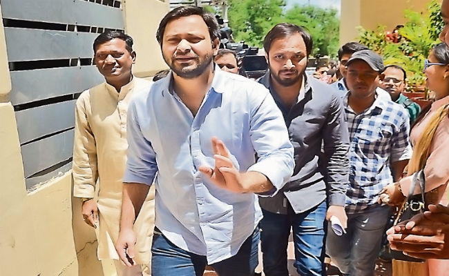 बिहार को मिले 10 हजार करोड़ का पैकेज : तेजस्वी यादव