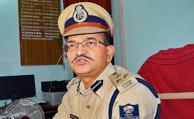 नौबतपुर सिक्का लूटकांड, डेढ़ लाख रुपये लेकर अपराधियों को छोड़ दिया था, पांच पुलिसकर्मी गिरफ्तार