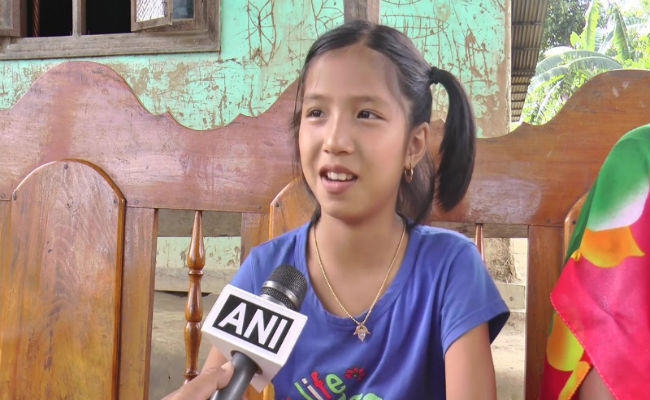 मणिपुर: पेड़ काटा तो रो पड़ी नन्हीं इलांगबाम, अब बनीं मुख्यमंत्री के ग्रीन मणिपुर मिशन की एंबेसडर