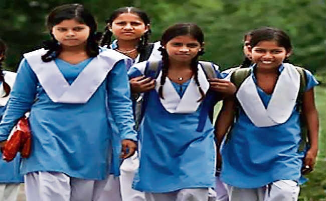 नये सिलेबस के लिए टीचरों को दी जायेगी ट्रेनिंग, बिहार सरकार बना रही पॉलिसी, एक माह में आयेगी रिपोर्ट