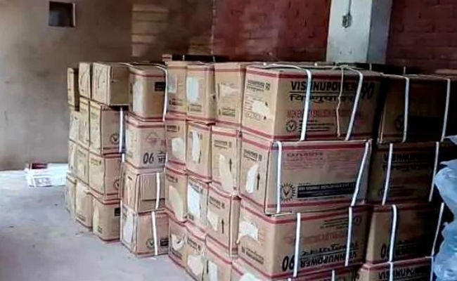 मुरारई में ट्रैक्टर से 2500 जिलेटिन स्टिक बरामद
