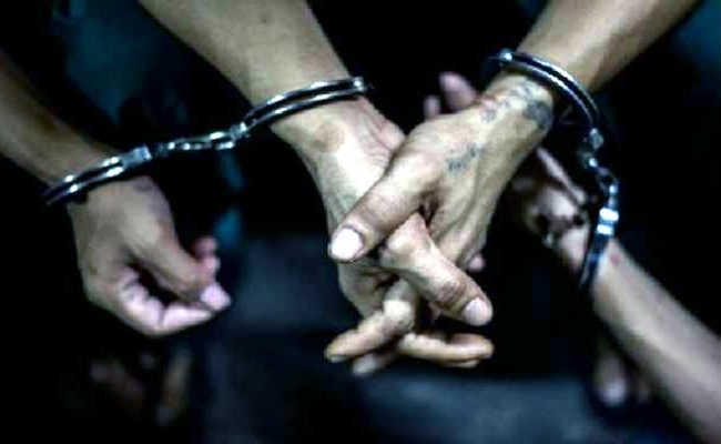 चिड़ियाखाना से सहोदर बहनों को पुलिस ने किया गिरफ्तार