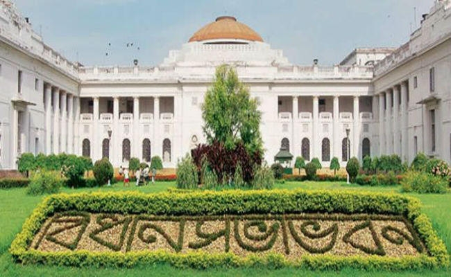 विधानसभा में विपक्ष बहस कराने पर अड़ा, नहीं पास हुआ एसएससी बिल