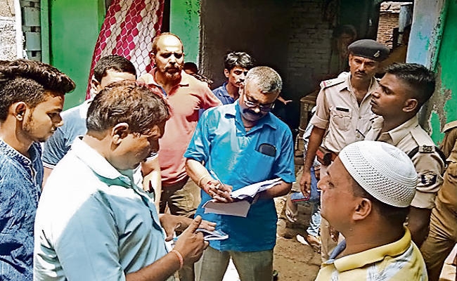 गया : आतंकी एजाज के साथी की खोज में छापा